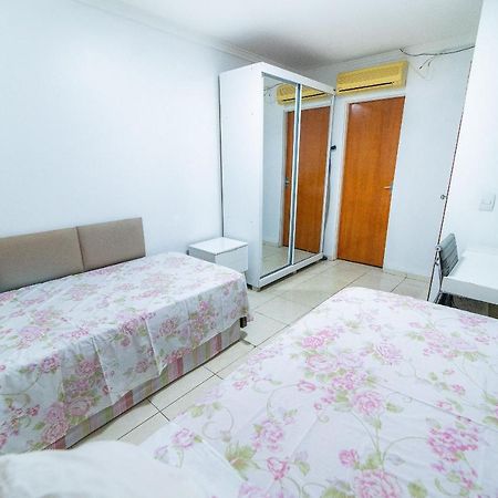 Ap 85M2 , 2Qts Com Suite , Estacionamento, Cozinha Completa , Wi-Fi 500Mb , Jr Catito Бразилиа Экстерьер фото