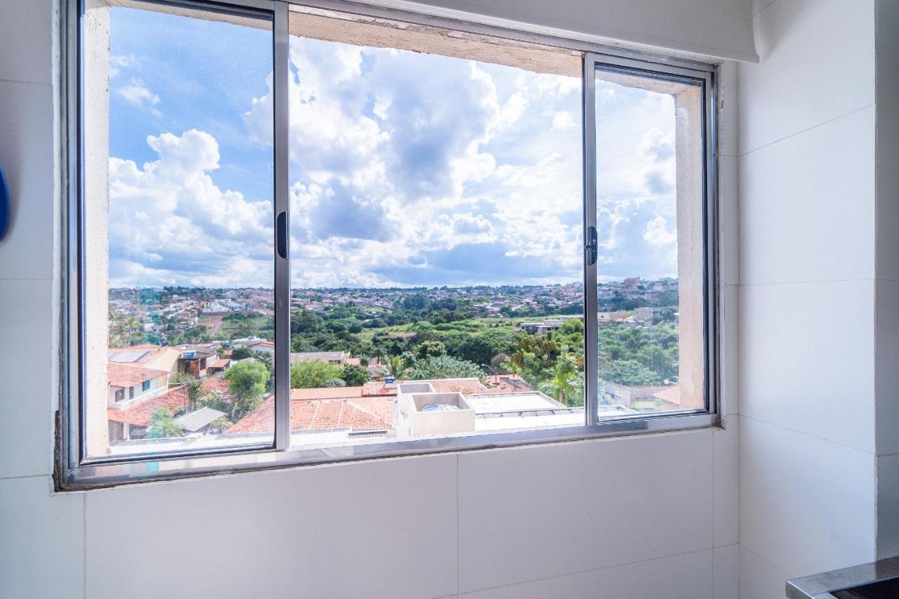 Ap 85M2 , 2Qts Com Suite , Estacionamento, Cozinha Completa , Wi-Fi 500Mb , Jr Catito Бразилиа Экстерьер фото